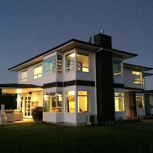 Punawai Homestay Tauposee